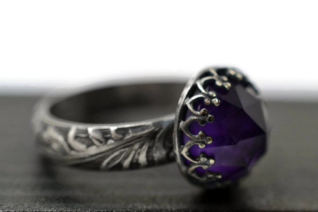 Engravable Amethyst Ring