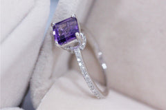 VS 6x6mm Purple Amethyst Ring