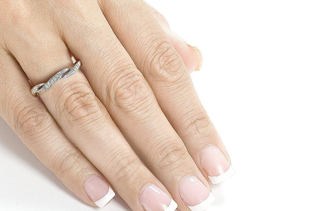 Round Diamond Eternity Band 1/6 Carat (ctw) in 10k White Gold