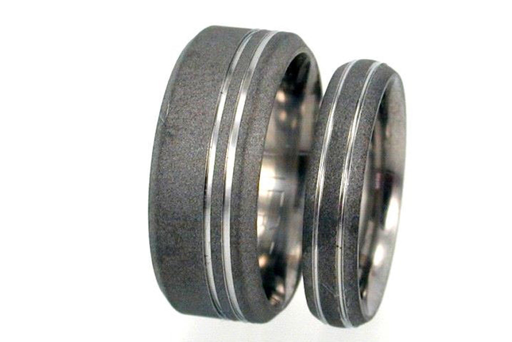 Sandblasted Titanium Ring Set