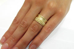 Woman Gold Ring With Glitter