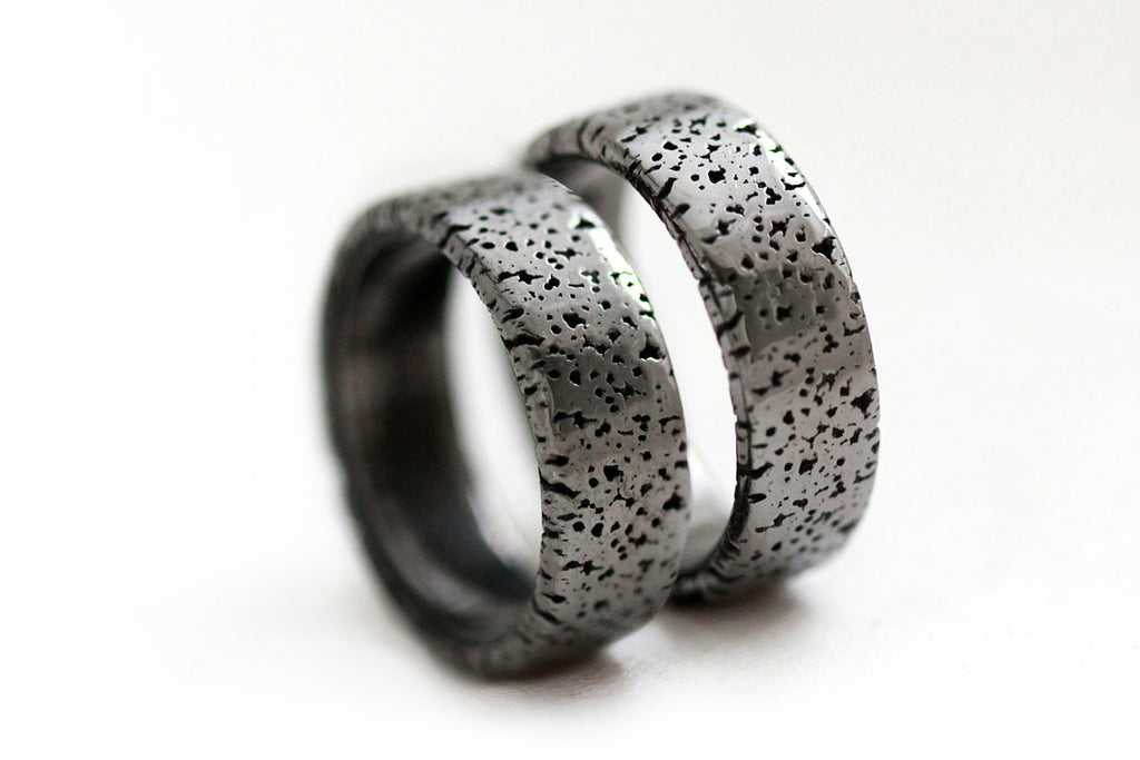 Love - Unique heart black ring set