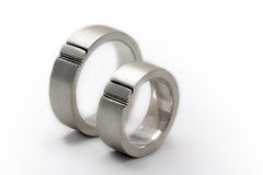 Sun and moon wedding ring set