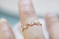 18K rose gold zirconia flower vine ring