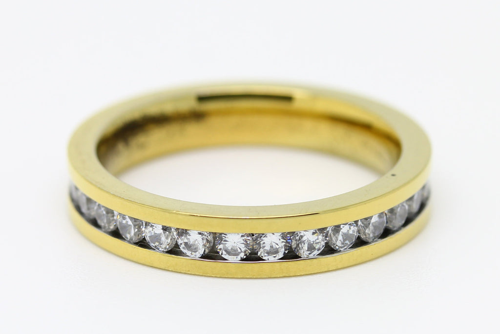 3.5mm full eternity stacking ring in 18ct yellow gold filled with stunning white Sapphire gemstones