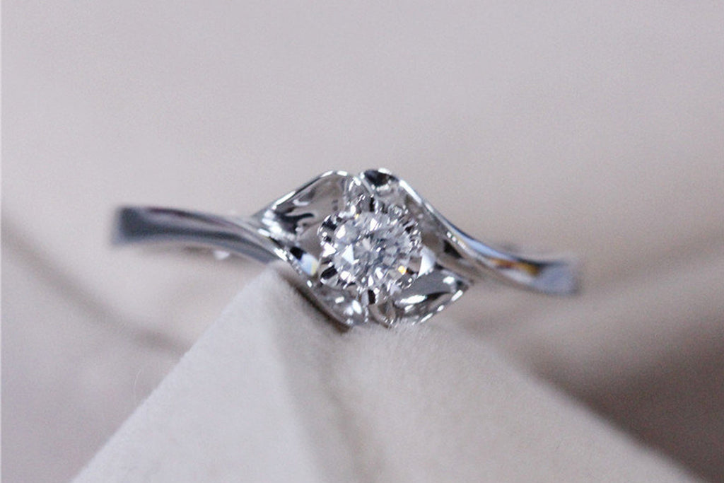 Unique Flower Diamond Ring