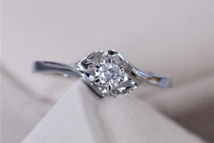 Unique Flower Diamond Ring