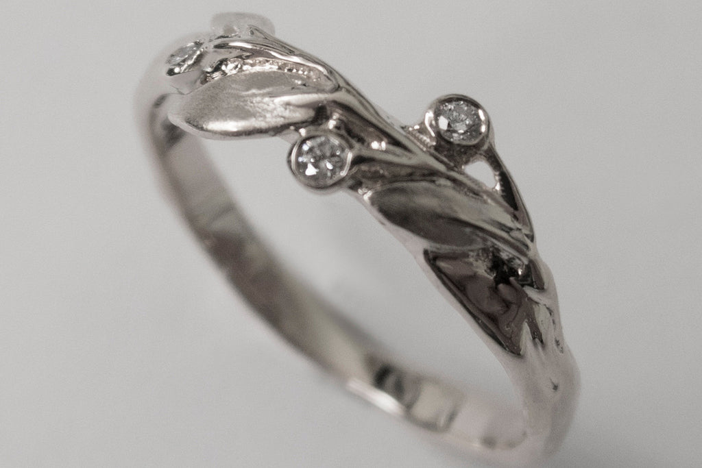 14K White Gold and Diamonds engagement ring