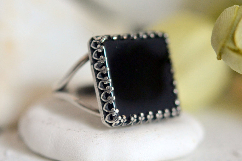 Black onyx square gemstone ring in silver