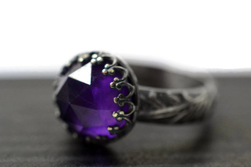 Engravable Amethyst Ring