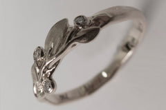 14K White Gold and Diamonds engagement ring