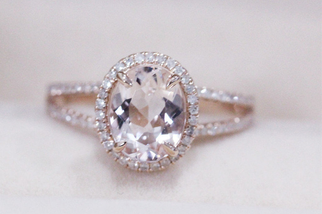 VS 7x9mm Oval Morganite Ring