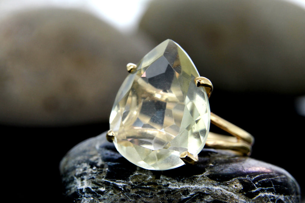 Lemon quartz ring