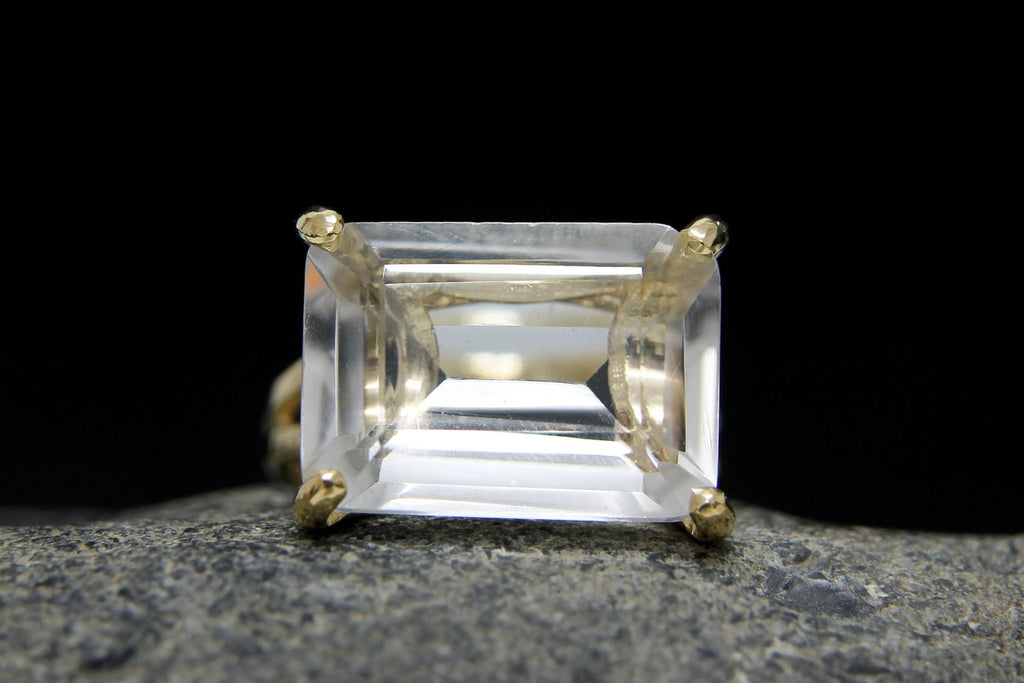 Clear quartz ring