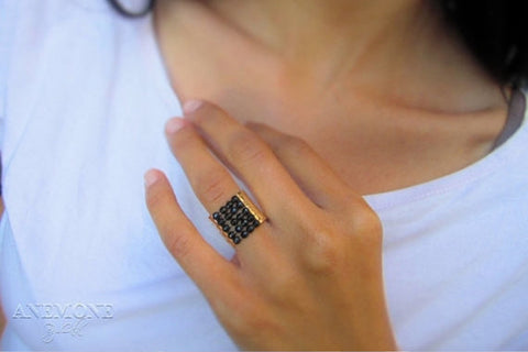 Gold onyx ring