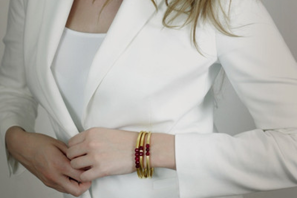 14k gold and garnet bracelet