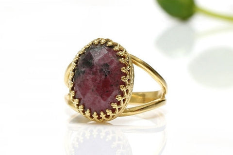 Oval rhodonite ring