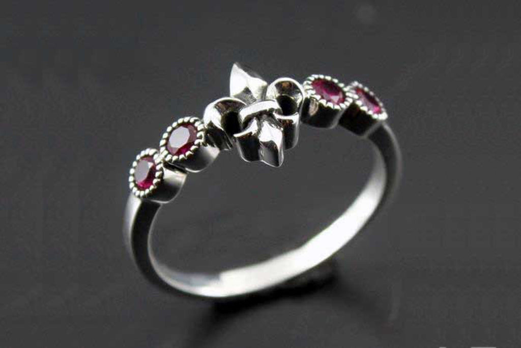 Fleur de Lis ring
