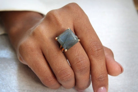 Labradorite ring