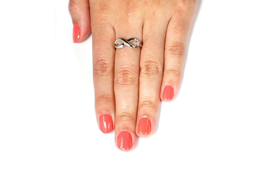 TIONEER Sterling Silver Best Friends Engraved Infinity Ring