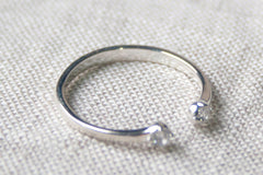 Double Crystal Band Ring