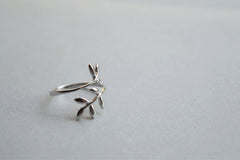 Silver leaf ring