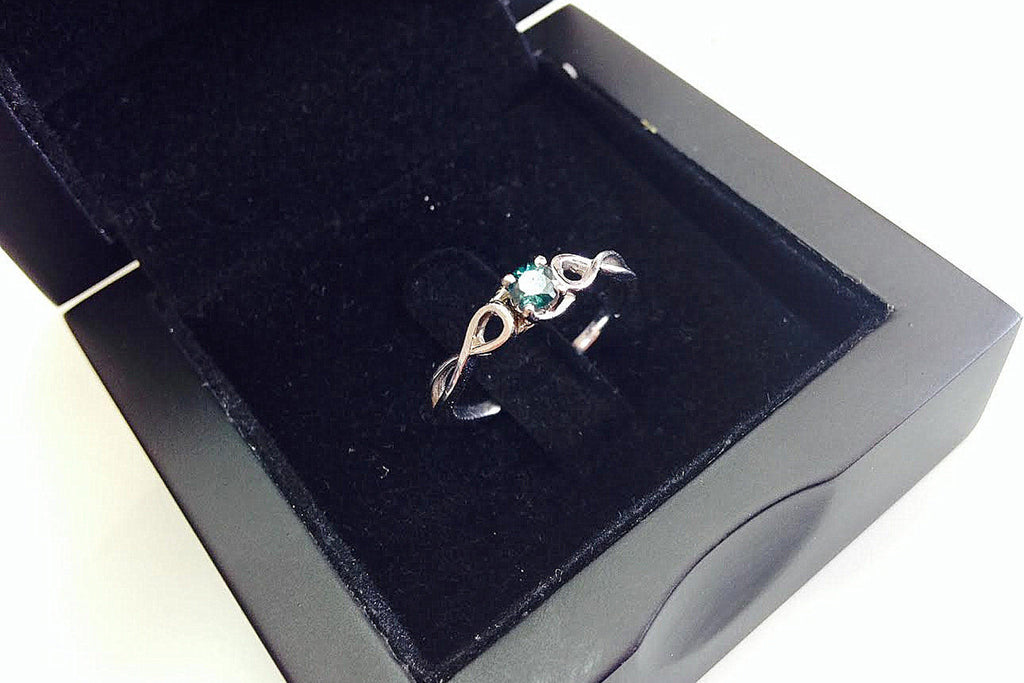 Gold infinity 14k white gold and diamond ring