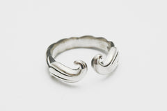 Angel wings silver ring