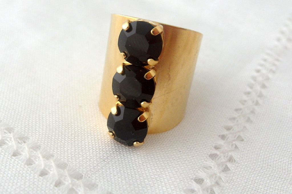 Black Swarovski ring