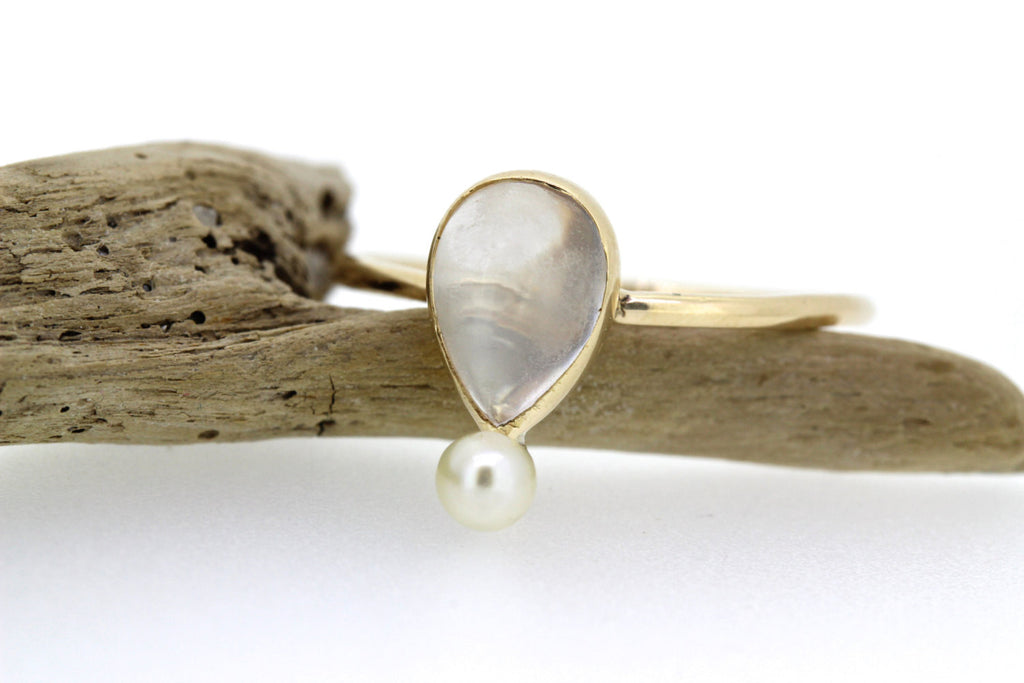 Antique Moonstone Ring