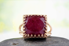 Pink rose gold ring