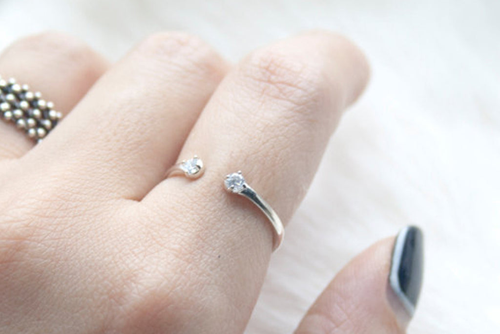 Double Crystal Band Ring
