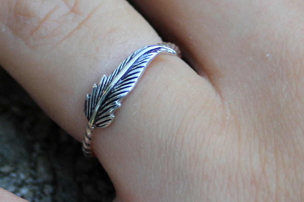 Sterling silver feather ring