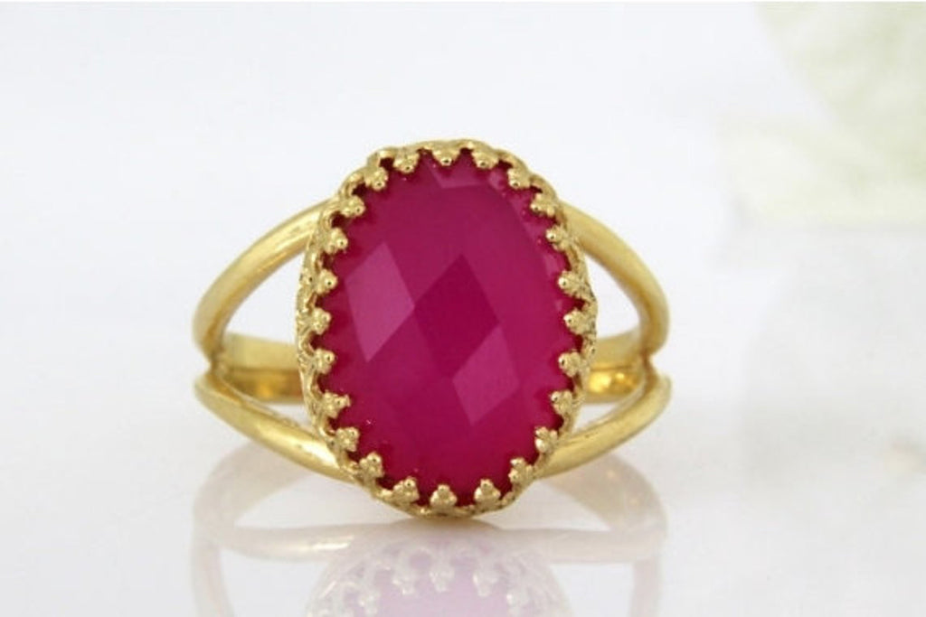 Dark pink chalcedony ring