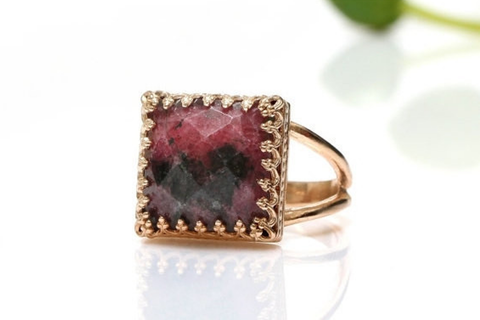 Rhodonite ring