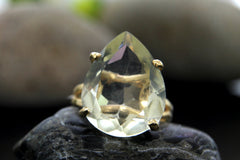 Lemon quartz ring