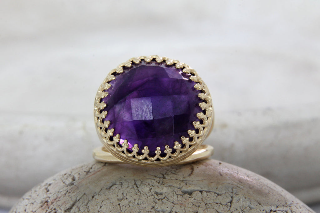 Round Amethyst ring
