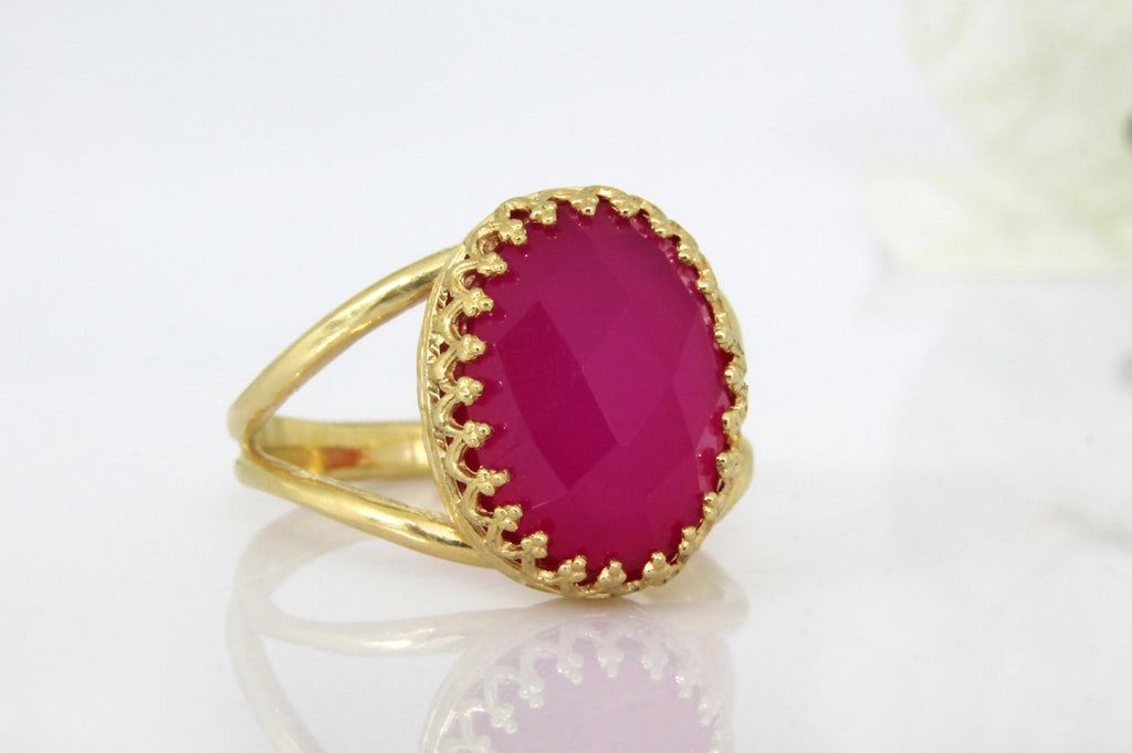 Dark pink chalcedony ring