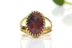 Oval rhodonite ring